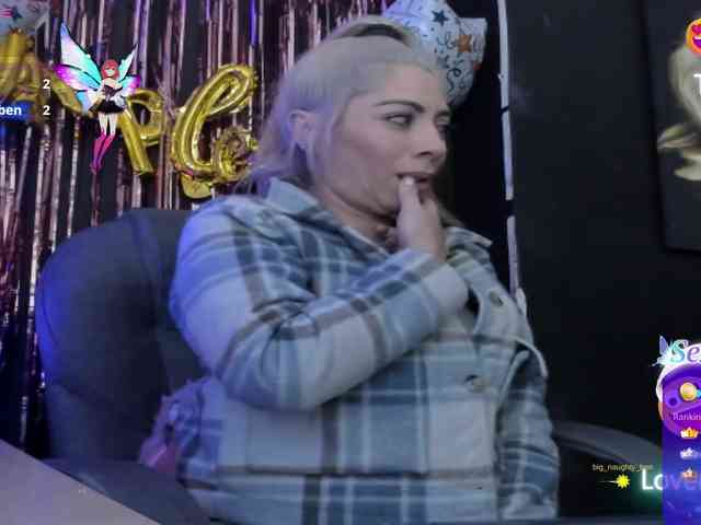 viktoria-davis viktoria-davis