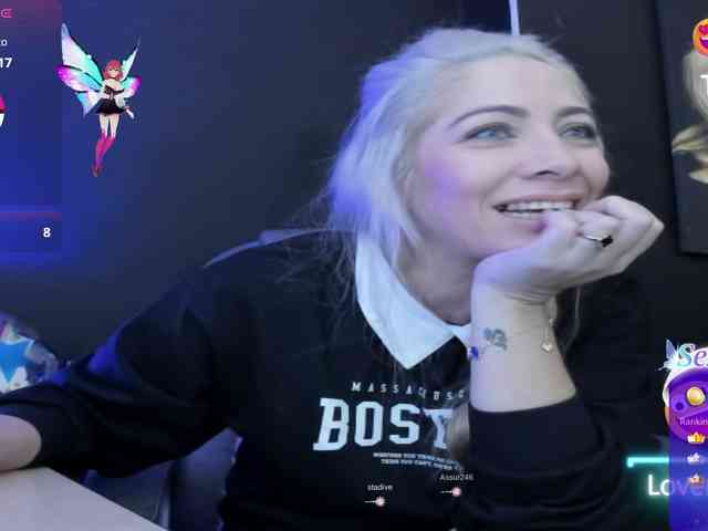 viktoria-davis viktoria-davis