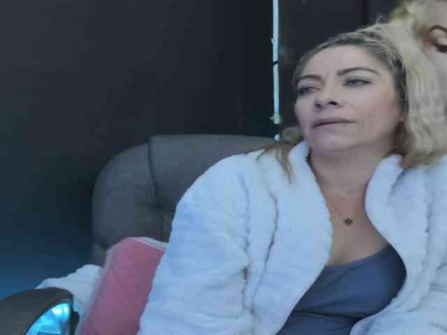 viktoria-davis webcam