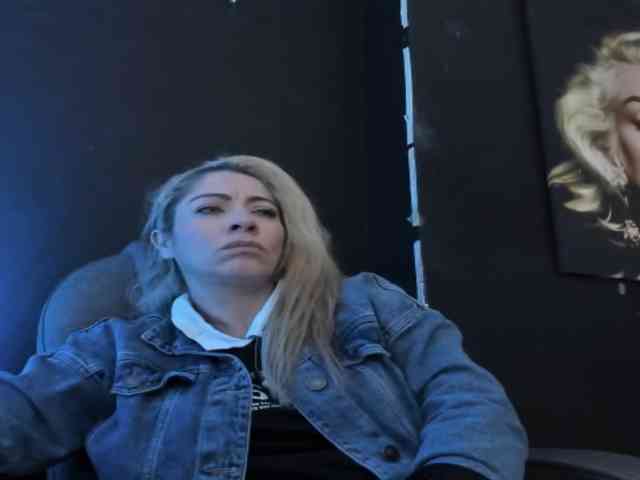 viktoria-davis webcam