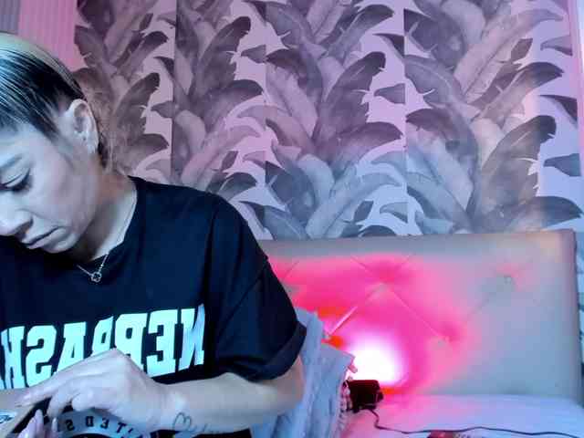 viktoria-davis webcam