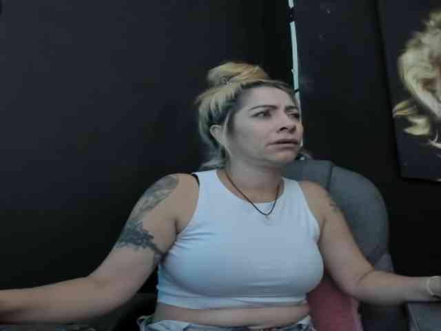 viktoria-davis webcam