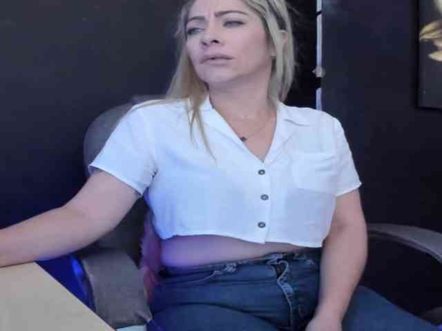 viktoria-davis webcam