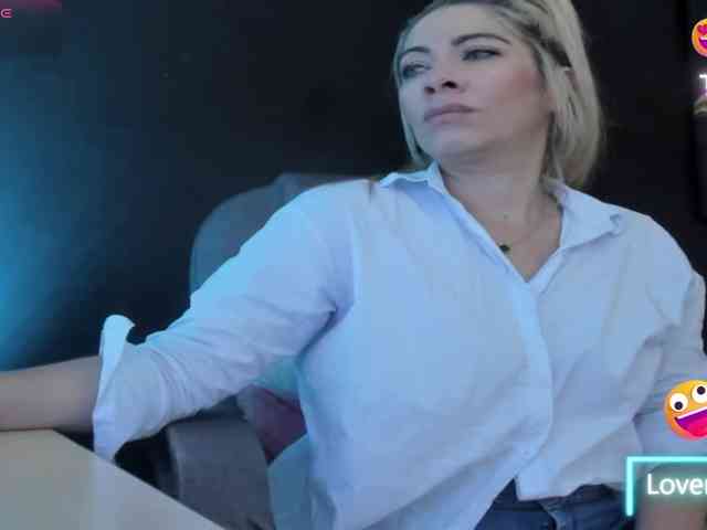 viktoria-davis webcam