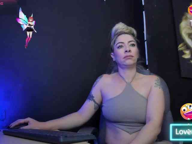 viktoria-davis webcam