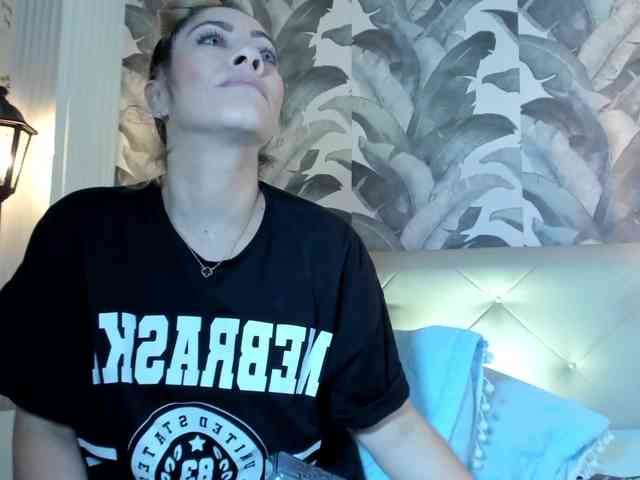 viktoria-davis webcam