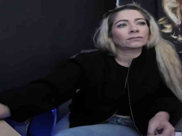 viktoria-davis webcam