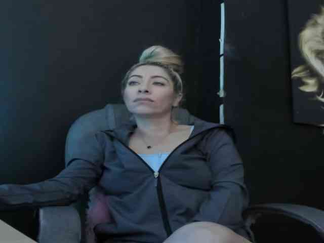 viktoria-davis webcam