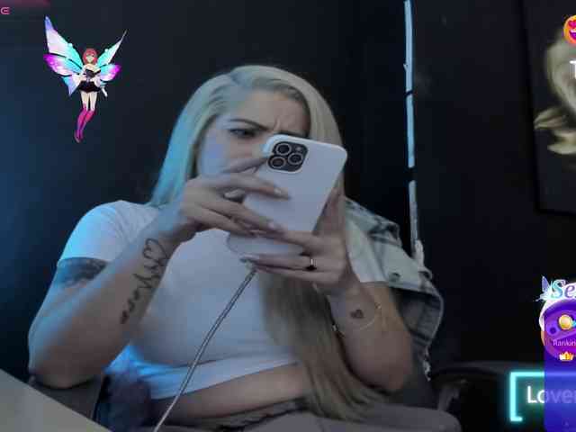 viktoria-davis viktoria-davis