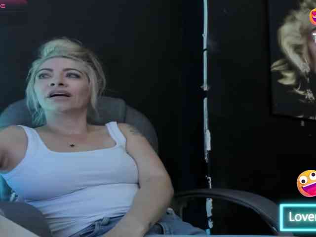 viktoria-davis webcam