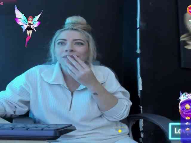 viktoria-davis viktoria-davis