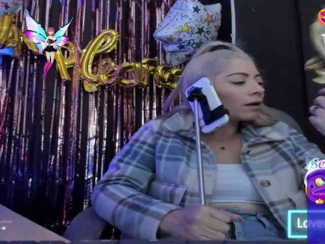 viktoria-davis viktoria-davis