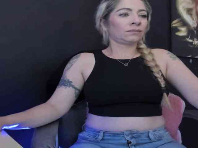 viktoria-davis webcam