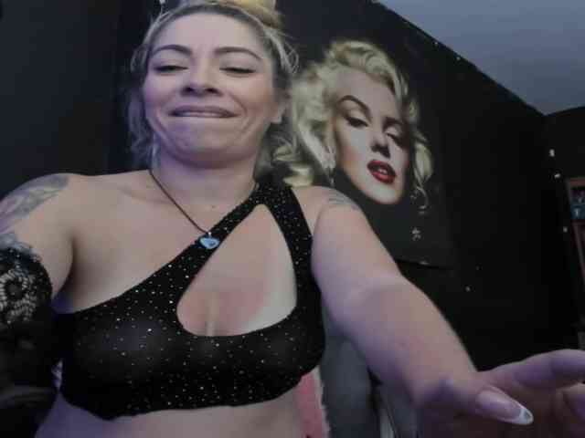 viktoria-davis webcam