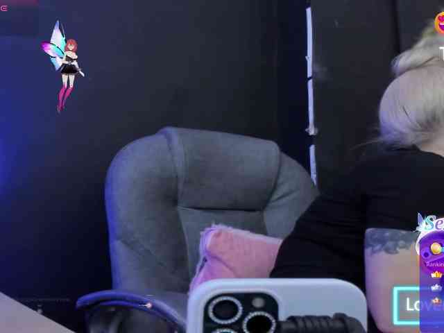 viktoria-davis viktoria-davis