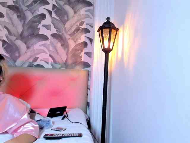 viktoria-davis webcam