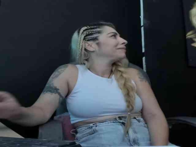 viktoria-davis webcam