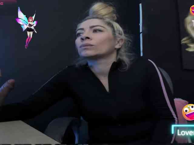 viktoria-davis viktoria-davis