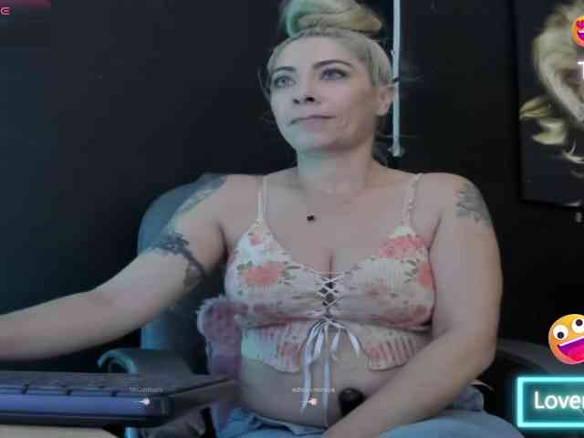viktoria-davis webcam