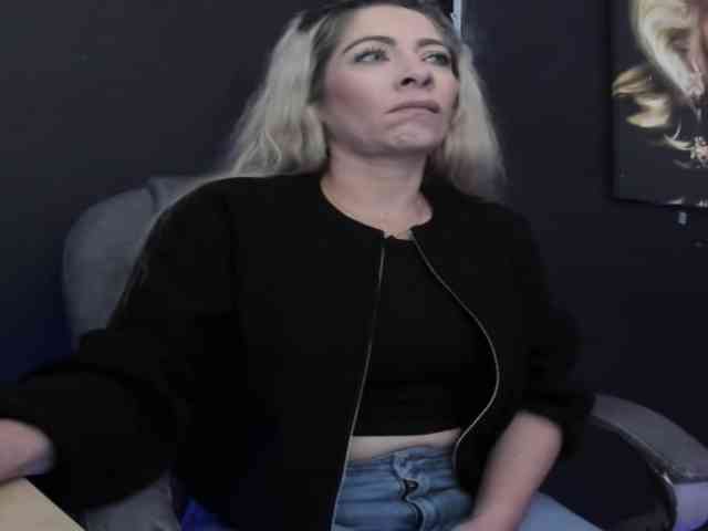 viktoria-davis webcam