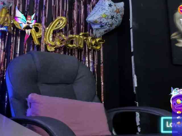 viktoria-davis viktoria-davis