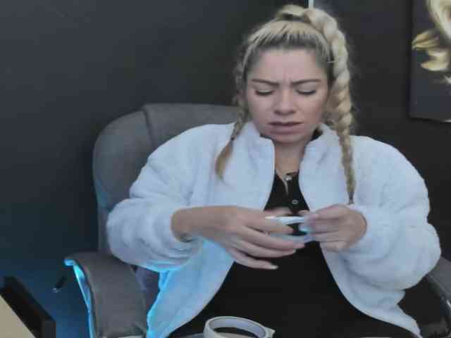 viktoria-davis webcam