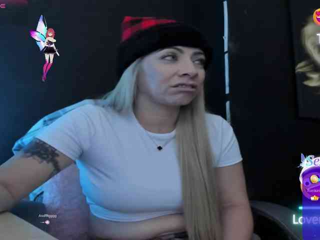 viktoria-davis viktoria-davis