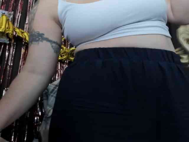 viktoria-davis viktoria-davis