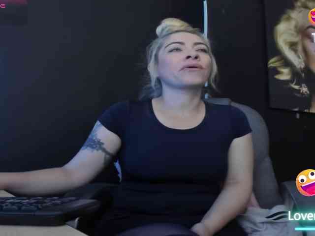 viktoria-davis webcam
