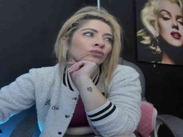 viktoria-davis webcam