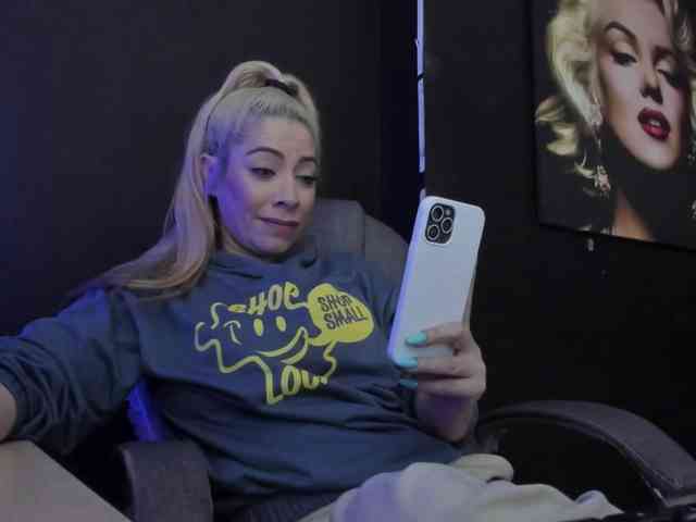 viktoria-davis webcam