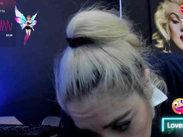 viktoria-davis webcam
