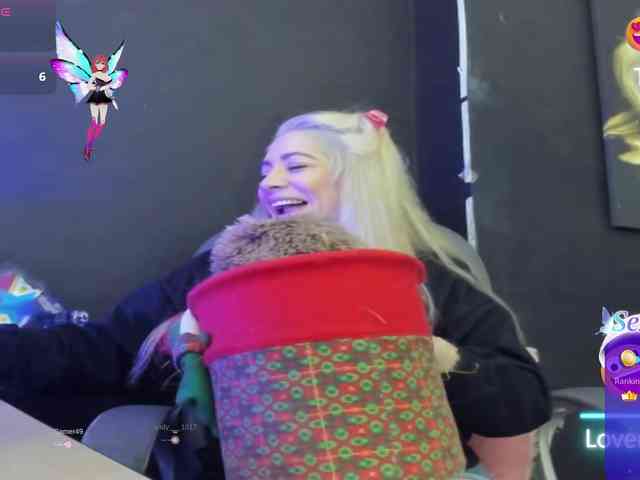 viktoria-davis viktoria-davis