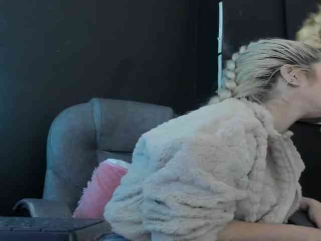 viktoria-davis webcam