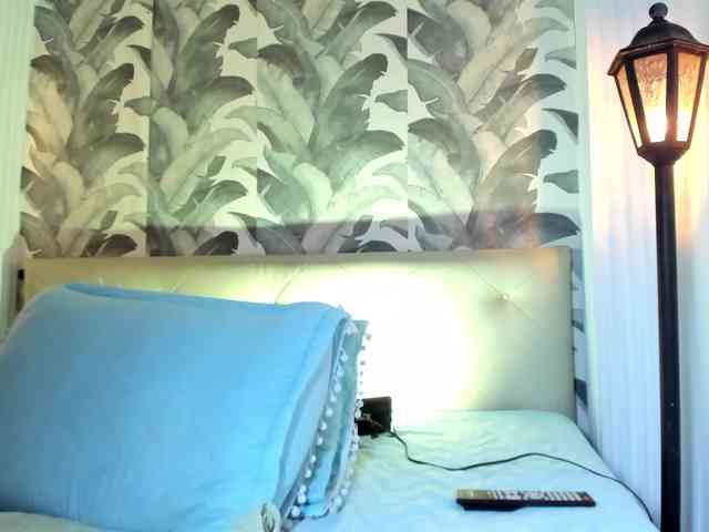 viktoria-davis webcam