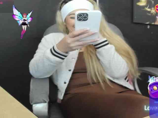 viktoria-davis viktoria-davis