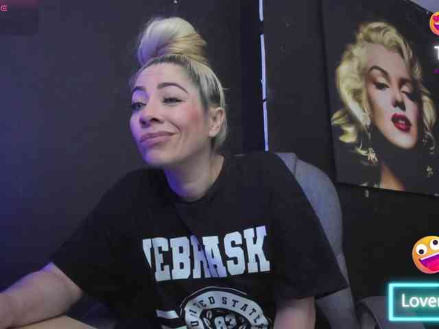 viktoria-davis webcam