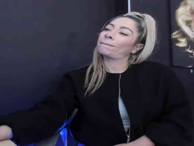 viktoria-davis webcam