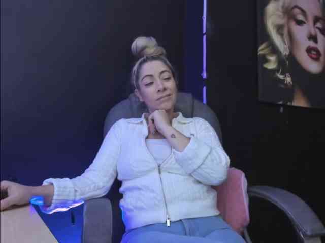 viktoria-davis webcam