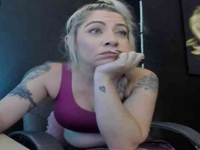 viktoria-davis webcam