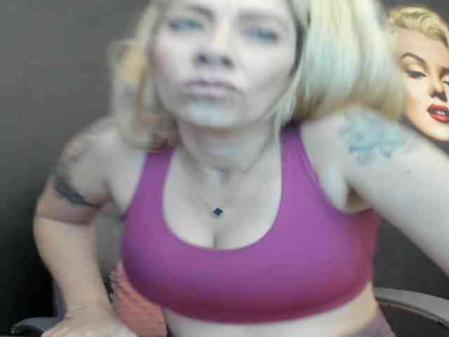 viktoria-davis webcam