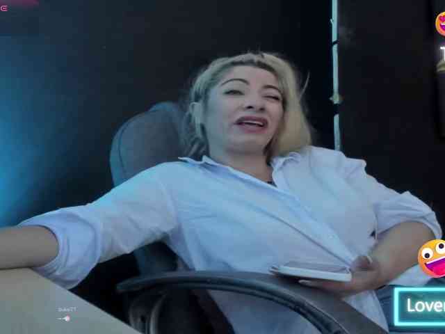 viktoria-davis webcam