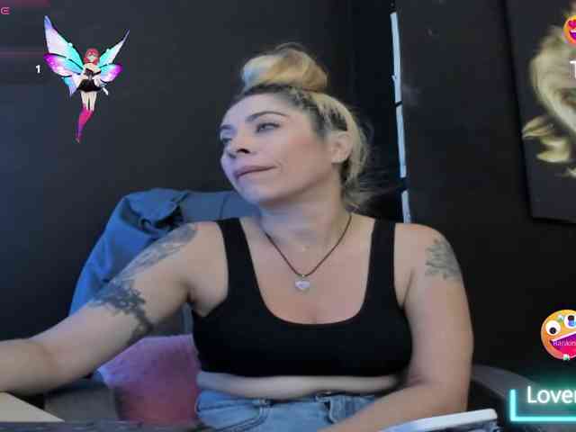 viktoria-davis webcam
