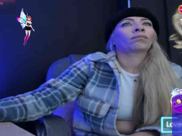 viktoria-davis viktoria-davis