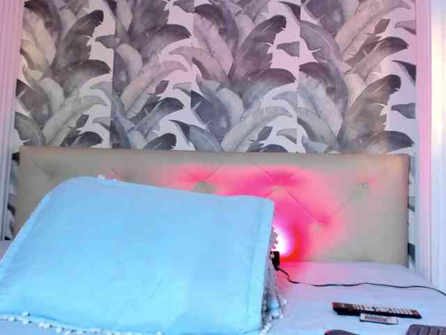 viktoria-davis webcam