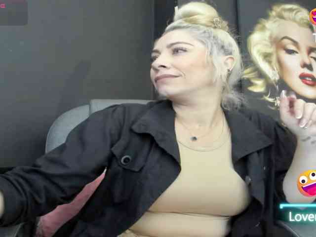 viktoria-davis webcam