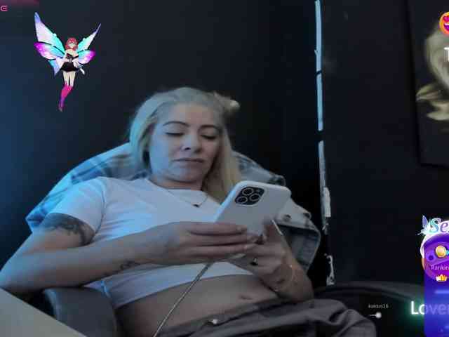 viktoria-davis viktoria-davis