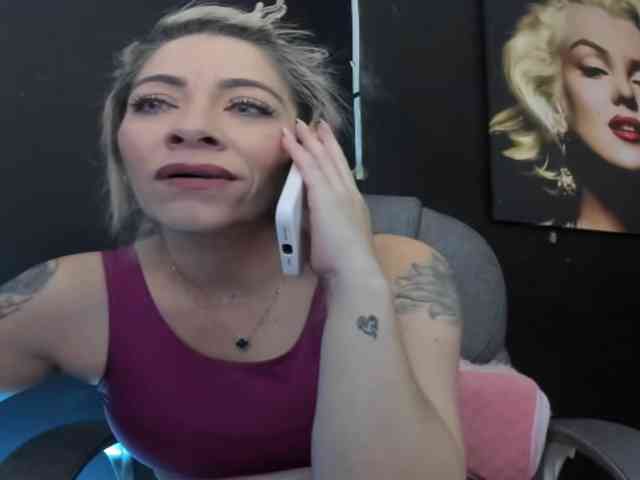 viktoria-davis webcam