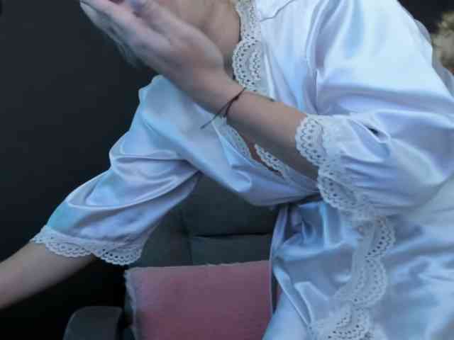 viktoria-davis webcam