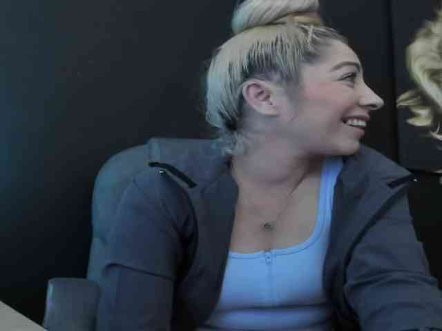 viktoria-davis webcam